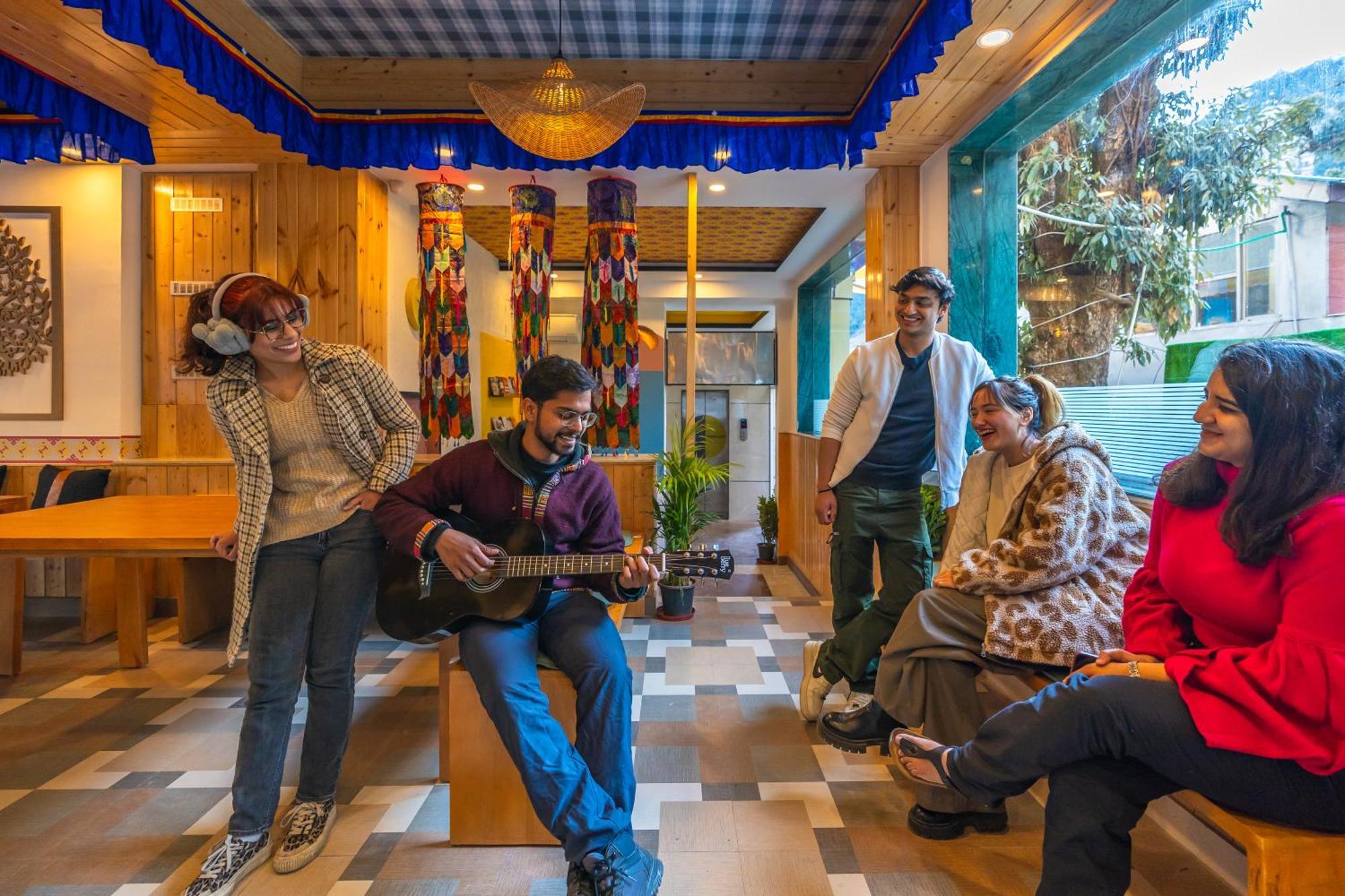 The Hosteller Mcleodganj, Bhagsu McLeod Ganj Exterior foto